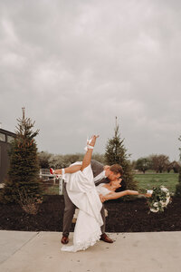 Quad Cities Wedding Venue | Healy Hollow - Taylor Ridge Wedding Venue-50