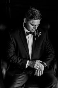 NJ-WEDDING-PHOTOGRAPHER-WINERY-IOWA_AKMZ_9204386