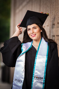 044TepeSuzPhotography_Graduation_