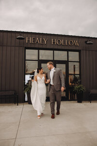 Quad Cities Wedding Venue | Healy Hollow - Taylor Ridge Wedding Venue-52