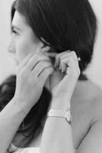 Step into timeless elegance with Cartier baubles and bangles, captured through the lens of Michael Asmussen. For the discerning bride seeking fine art destination wedding photography with an editorial touch.