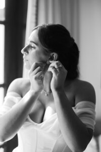 Samantha & Matt Wedding Sneak Peaks-13