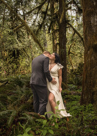 Maternity photos in the forest on mount hood