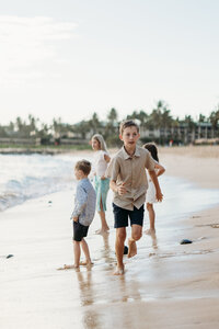 Poipu Family Photographer Shipwrecks-60