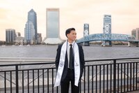 Senior Portraits in Downtown Jacksonville | Family Photographer Jacksonville FL | Phavy Photography--4