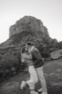 OLIVIA AND ROBERT BLUR2 Heart and Seoul Photography6
