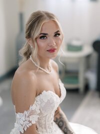 Edmonton Wedding Photos - Pine and Pond Wedding Venue (36)