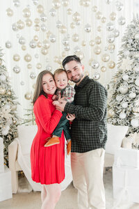 Gallery-2025_12-20 Christmas Minis Sarah 72-MSP-MSuarezPhotography