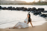 maternity photos in kapaa wailua hilton kauai-104