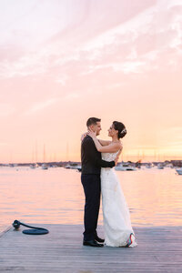 newport-wedding-photographer-sunset-pier-newlyweds