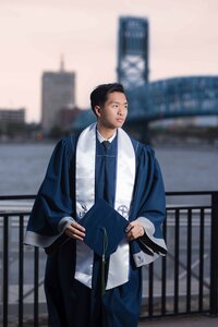 Senior Portraits in Downtown Jacksonville | Family Photographer Jacksonville FL | Phavy Photography--9