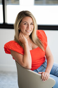 Dallas Fort Worth Headshot Photographer traditonal lifestyle on location in studio lightly photography-00038