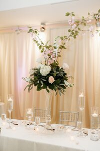 Louisville-Kentucky-Wedding-Venues--21C-Hotel-10