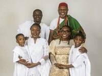 edmonton-multigenerational-family-portrait