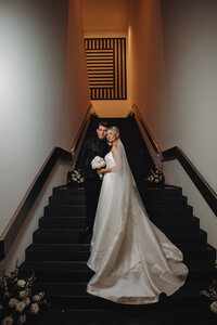 Davenport Wedding Venue | The Figge Museum Wedding | Quad Cities Wedding Photographer | Black Tie Wedding in Davenport, IA-29