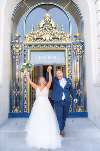 san francisco city hall wedding exit celebration