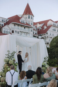 Coronado-Island-Hotel-Del-Coronado-Wedding-Alyssa-and-Logan-by-The-Delacastros-114