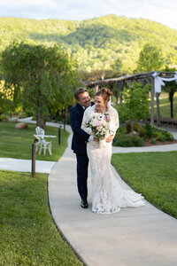 Christina + Josh Sneak Peeks-8