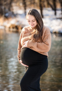 New Richmond Wisconsin Maternity Photographer