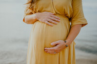waialae-kahala-beach-family-session-oahu-hawaii-chelsea-abril-photography-73