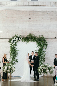 Wedding ceremony, The Abbott Kansas City — Elizabeth West Photography