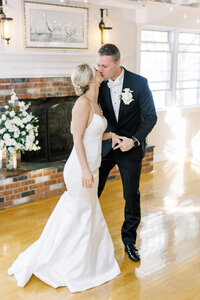 bride-groom-venue-couple-portrait-monroe-ct