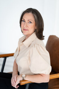 Dallas Fort Worth Headshot Photographer traditonal lifestyle on location in studio lightly photography-00044