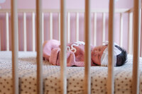 Lifestyle Newborn Photography in Kansas City_CaitlynCloudPhotography57