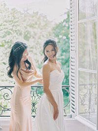Bride Getting Ready | Chateau de Santeny Editorial Wedding Photography Paris | Juno by Julia C. Vona