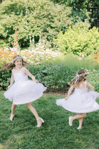 Flower Girls | Collaborative Luxury Wedding Photographer | Juno by Julia C. Vona