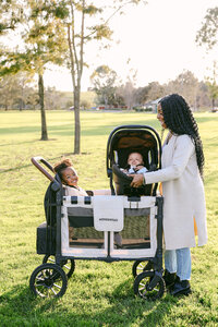 ChelseaLoren-WonderfoldCarSeatAdaptor-42 (2)