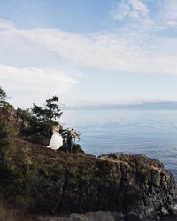 Capturing authentic & adventurous love stories in Tofino, Vancouver Island elopements. Contact for custom elopement packages today!