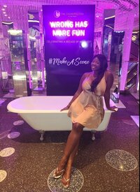 Passports & Palms-Travel Co.-Cosmopolitan-Vegas-Chandelier Bar