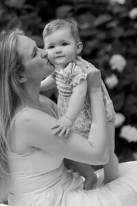 Boston Family Photographer. Boston Family Session. Beacon Hill Family Session. Summer Family Session. New England Family Photographer. Deborah Zoe Photography. Summer family session. Newborn photographer. Boston Newborn Photographer. Boston Portrait Photographer.
