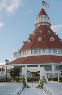 Coronado-Island-Hotel-Del-Coronado-Wedding-Alyssa-and-Logan-by-The-Delacastros-71