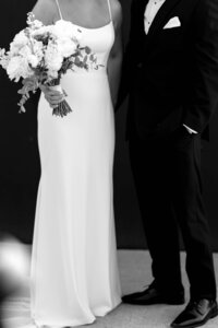Intimate couple moment, luxury wedding Kansas City — Elizabeth West Photography
