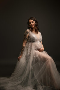 Luxury maternity sessions in southern Minnesota, maternity sessions near me, Mankato maternity Photographer.