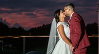 wedding photography in maryland- kissing at sunset