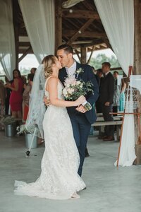 Valley-View-Farm Wedding-Haydenville-MA (20)