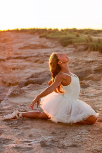 portrait-photography-mallorca-beach-ballerina -4