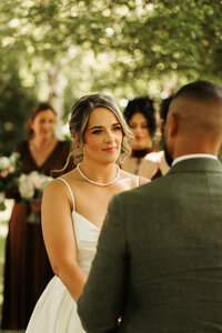 Natural wedding photos in Christchurch