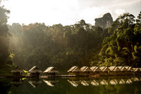 0008-MeRaKoh_Travel