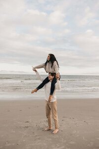 Myrtle Beach Couples Session during Golden Hour _Megan Badia Photography14