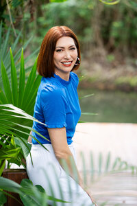Dallas Fort Worth Headshot Photographer traditonal lifestyle on location in studio lightly photography-00015