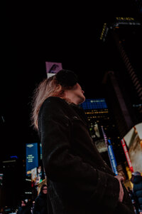 Kyra eybelman in nyc for NYFW crimson conure photography reviews.