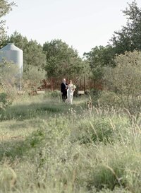 kendall-stephen-bw-theory-hill-country-wedding40_1