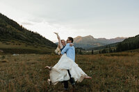 Mount-Crested-Butte-Elopement-Mountain-Photographer-30