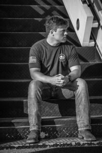all-dayton-air-show-senior-photos-dayton-airport--19