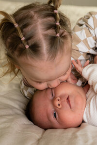 Milwaukee-wisconsin-outdoor-newborn-photographer-163
