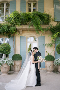 Wedding Officiant Celebrant in Provence-3
